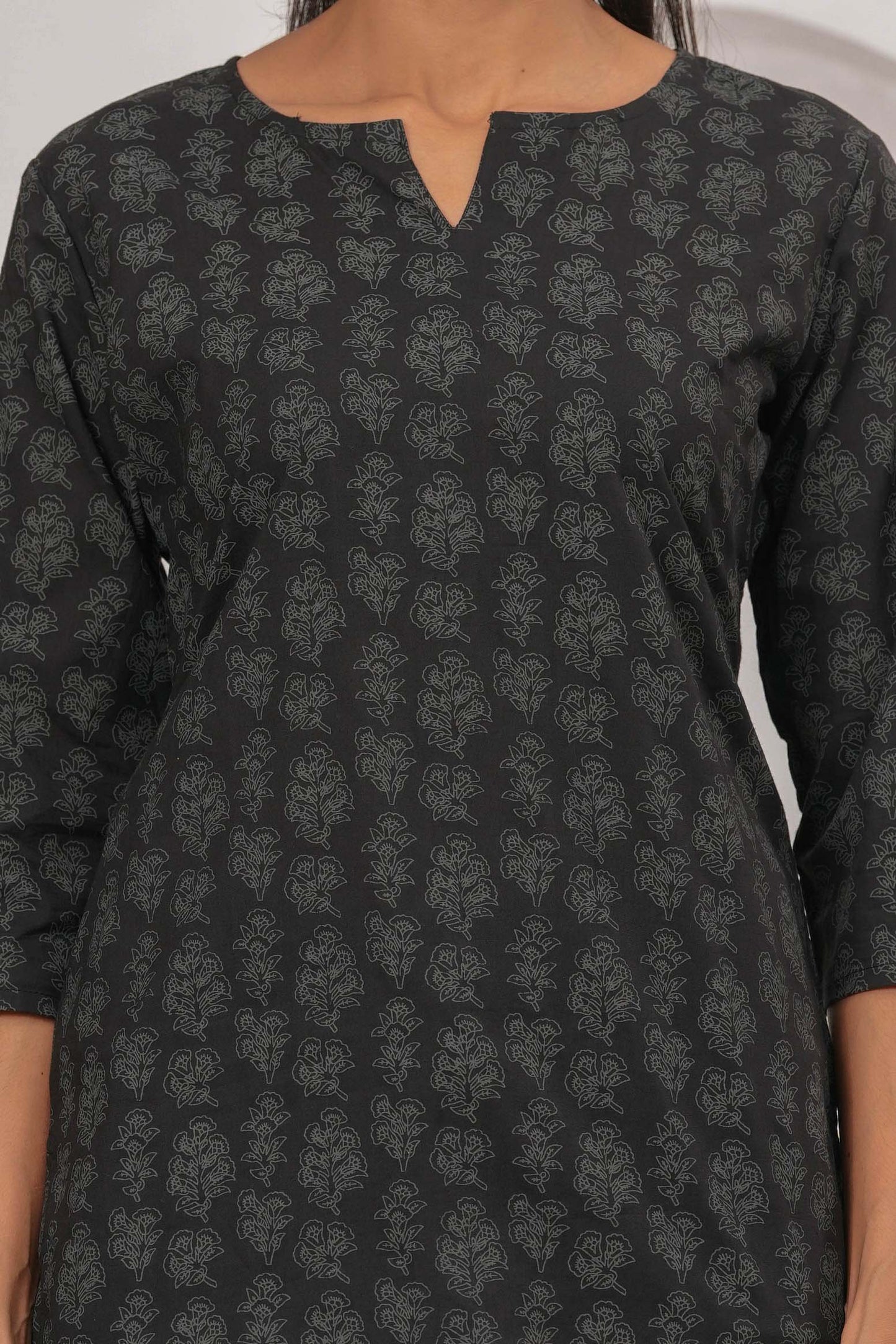 Color_Black