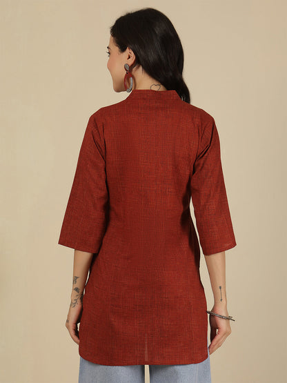 Color_Maroon