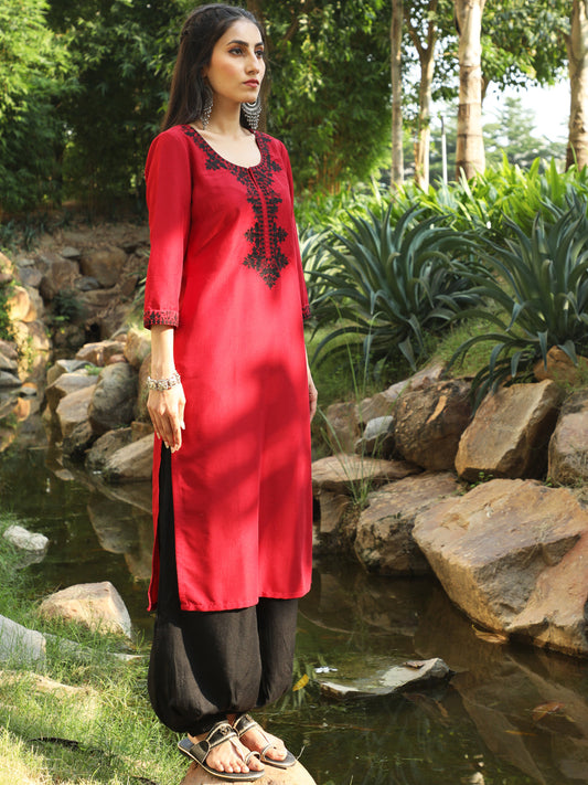Women's Red Embroidered Straight Kurta