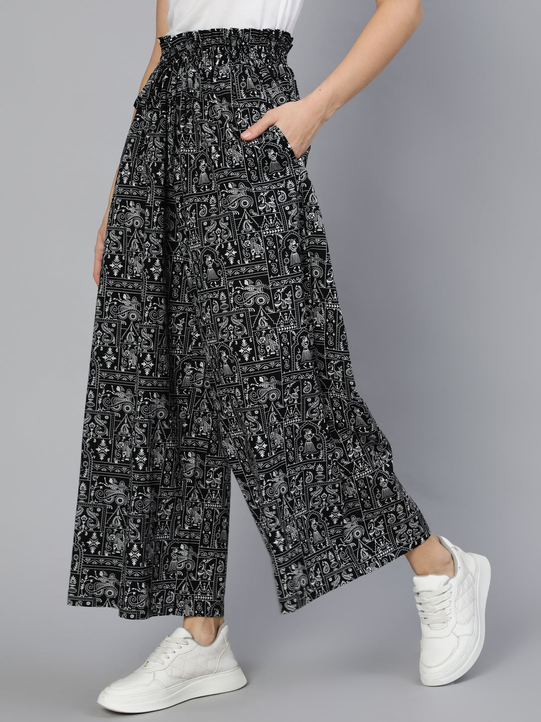 Women's Black Printed Wide Legged Printed Plazo With Side Pockets