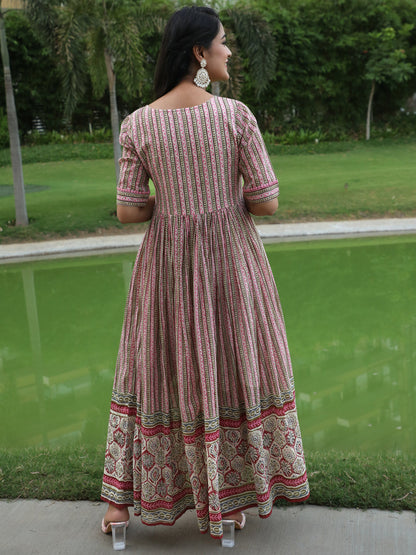 Women's Cream Printed Gathered Maxi Dress