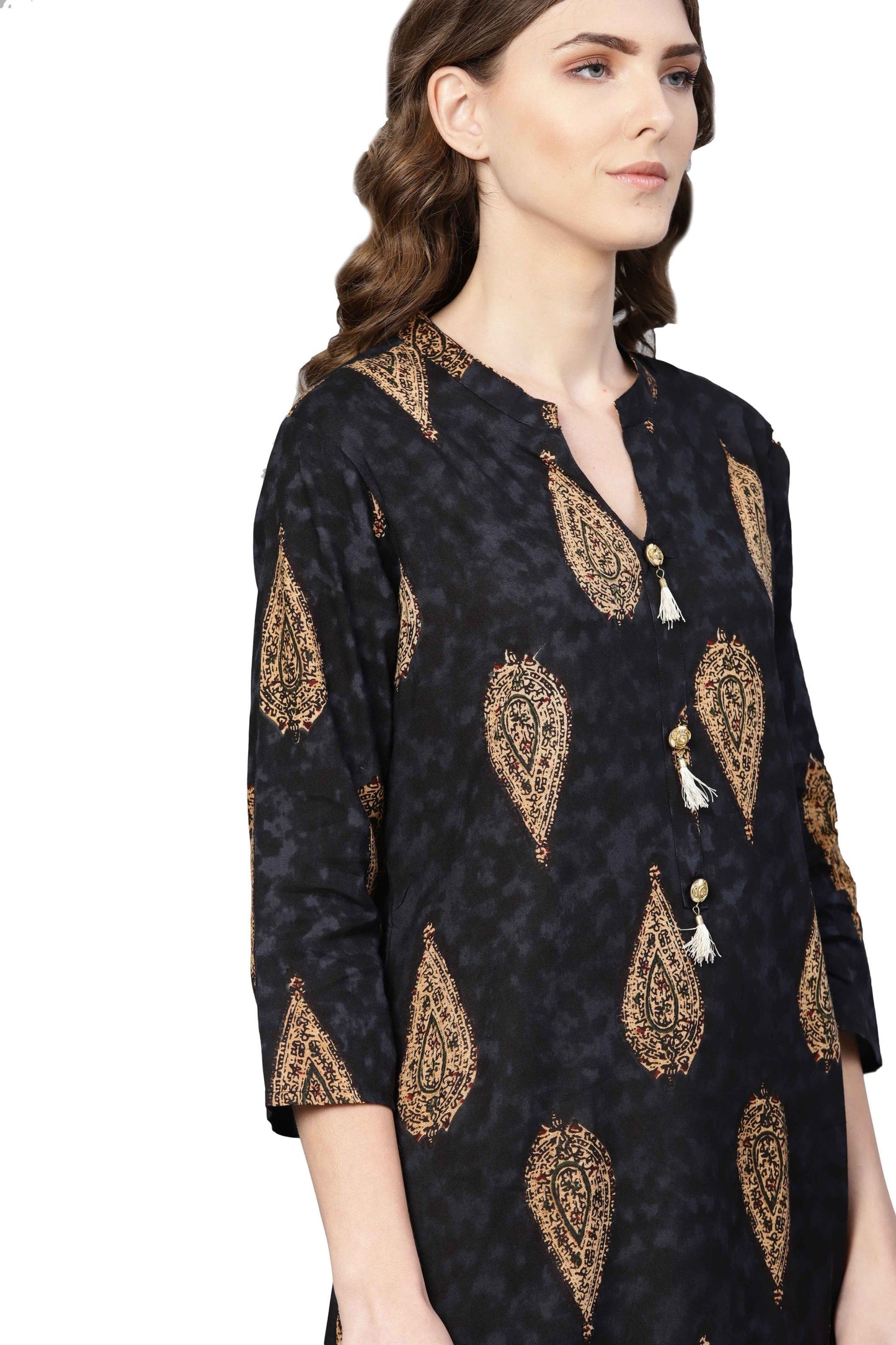 Women's Black Rayon Solid 3/4 Sleeve V-Neck Kurta Only