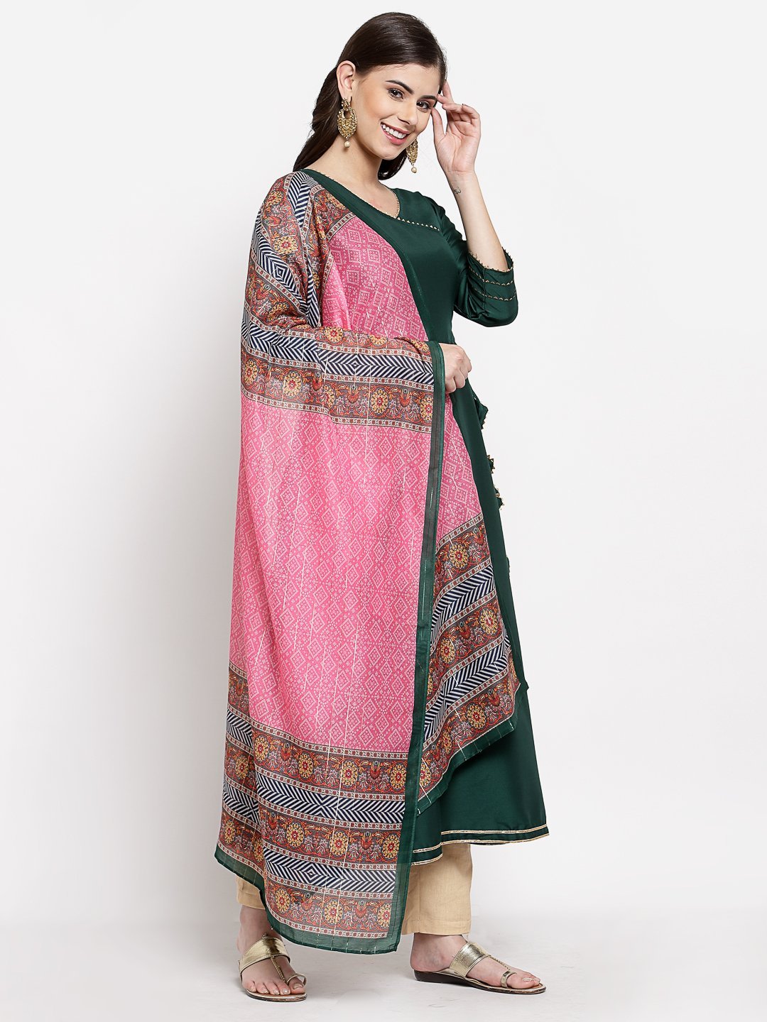 Women's Green Cotton Solid 3/4 Sleeve V Neck Casual Kurta Dupatta Set