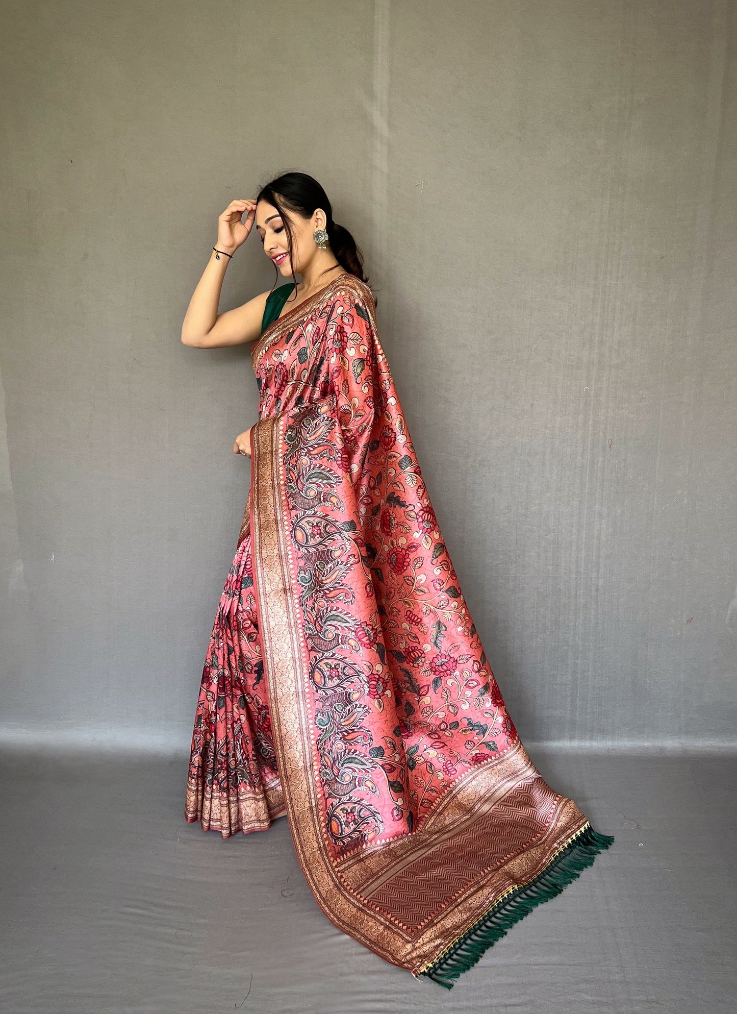 Women's Pink Diva Soft Silk Kalamkari Printed Saree