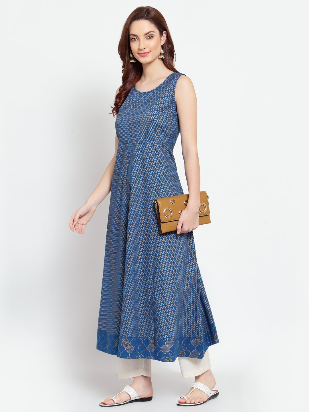 Women's Green Printed Cotton Sleeveless Round Neck Casual Kurta
