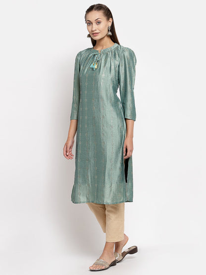 Women's Green Silk Solid Full Sleeve Round Neck Casual Kurta