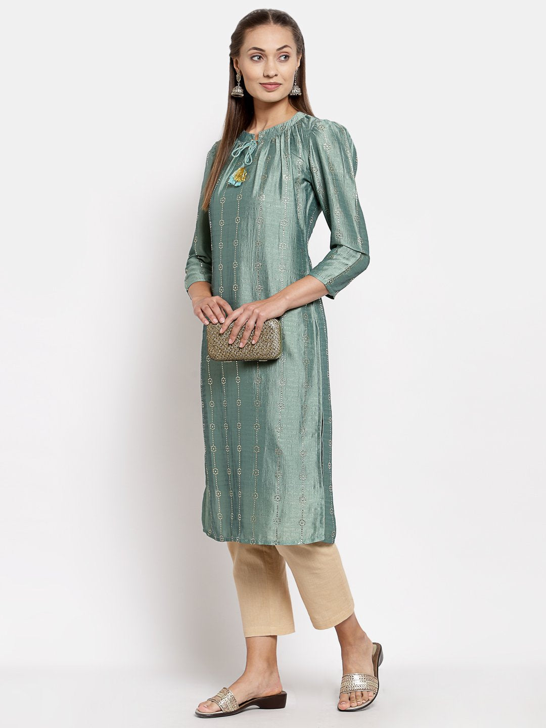 Women's Green Silk Solid Full Sleeve Round Neck Casual Kurta