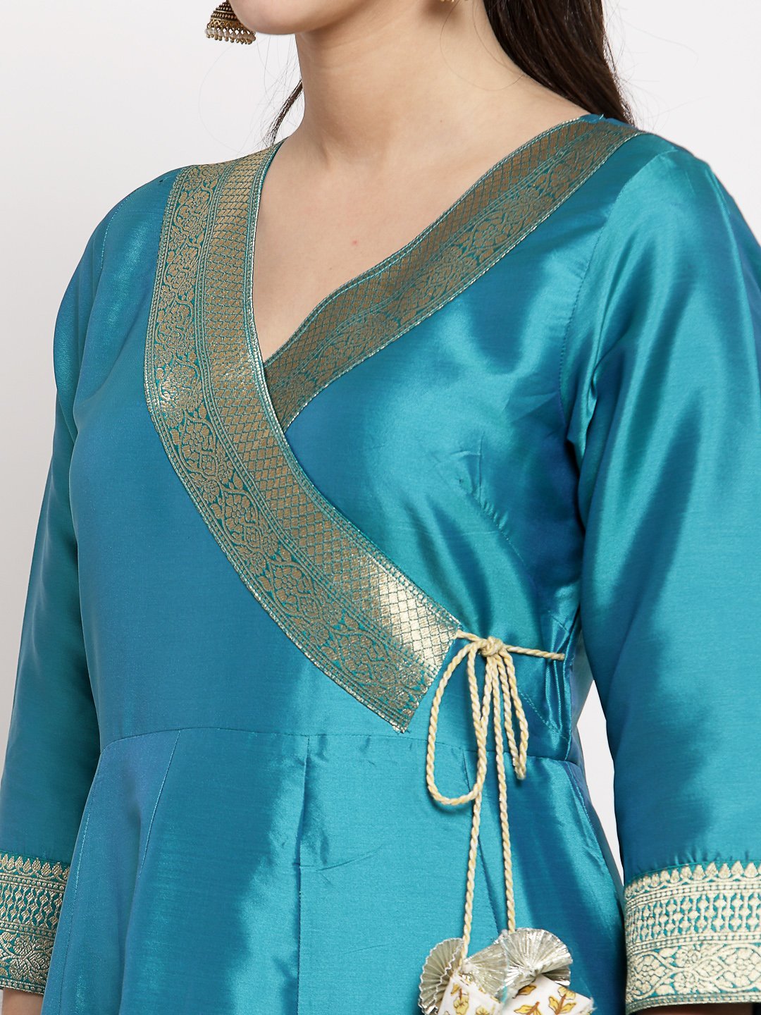 Women's Green Silk Solid 3/4 Sleeve V Neck Casual Anarkali Gown