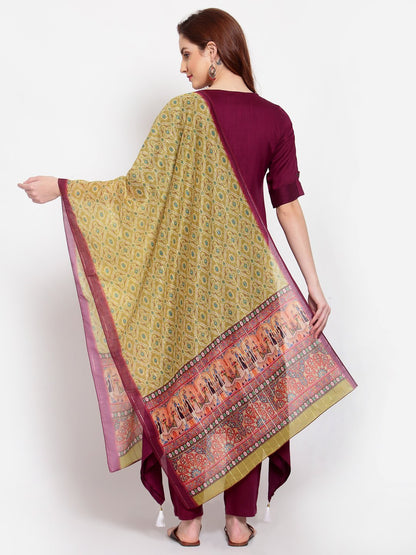 Women's Burgandy Solid Cotton Half Sleeve V Neck Casual Kurta Pant Dupatta Set