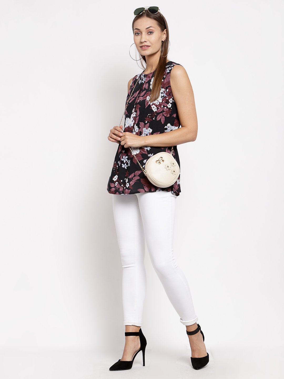 Women Black floral Printed Top by Myshka (