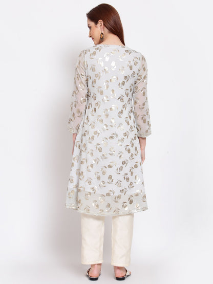 Women's Grey Printed Georgette 3/4 Sleeve Round Neck Casual Kurta