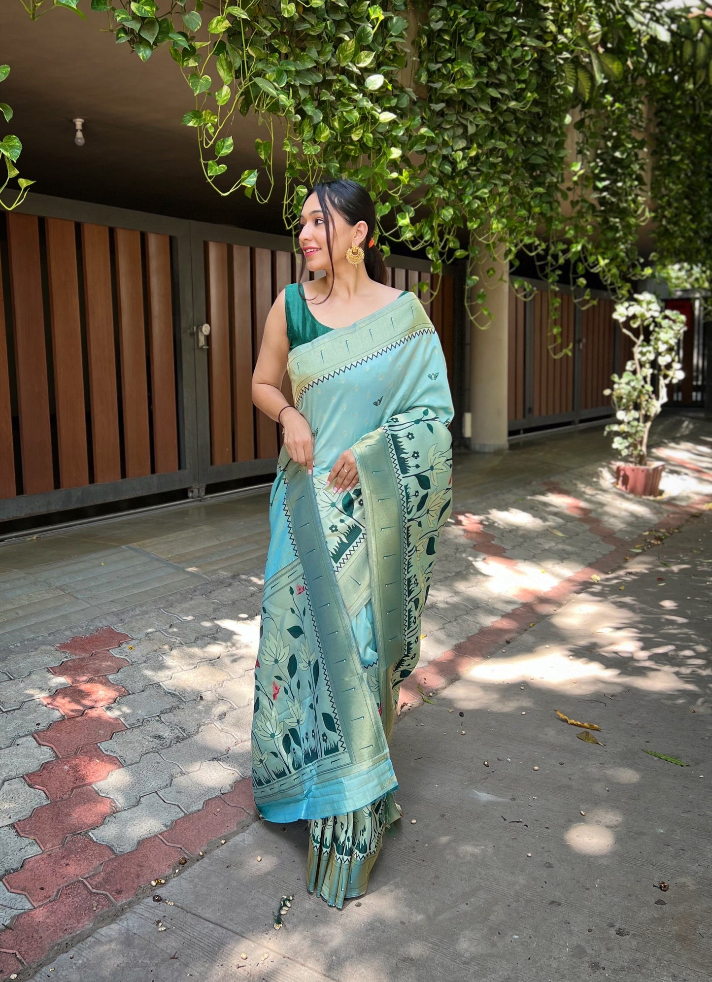 Women's Cloudy Blue Titli Royal Paithani Silk Zari Woven Saree