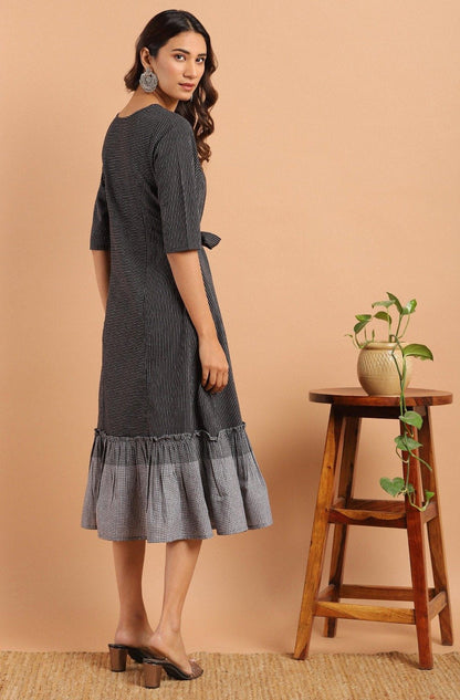 Women's Black Cotton Western Dress With Pock