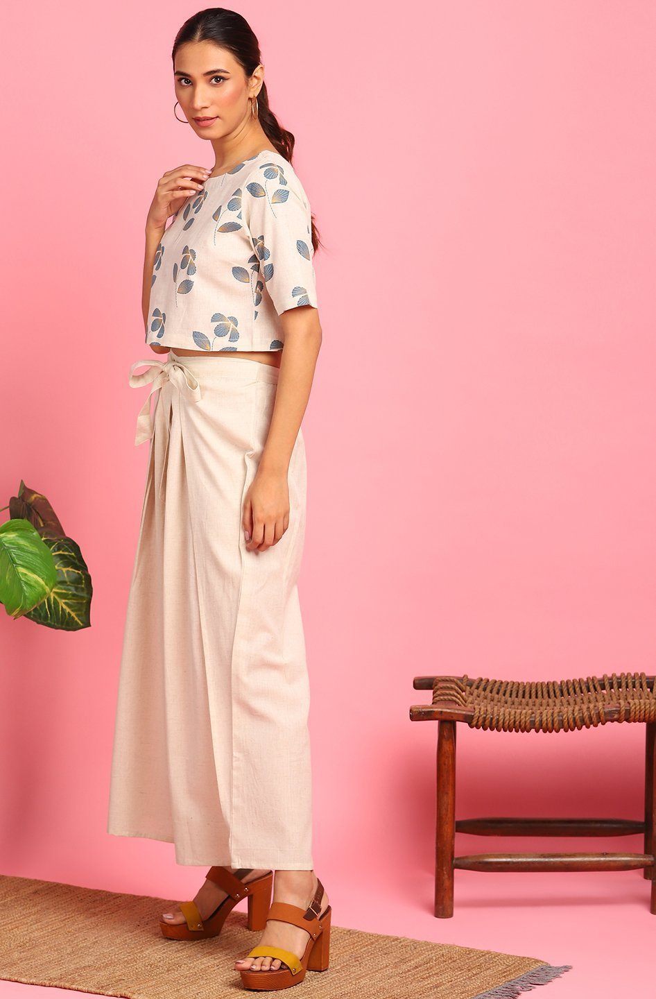Women's Cream Cotton Flex Crop Top With Palaz