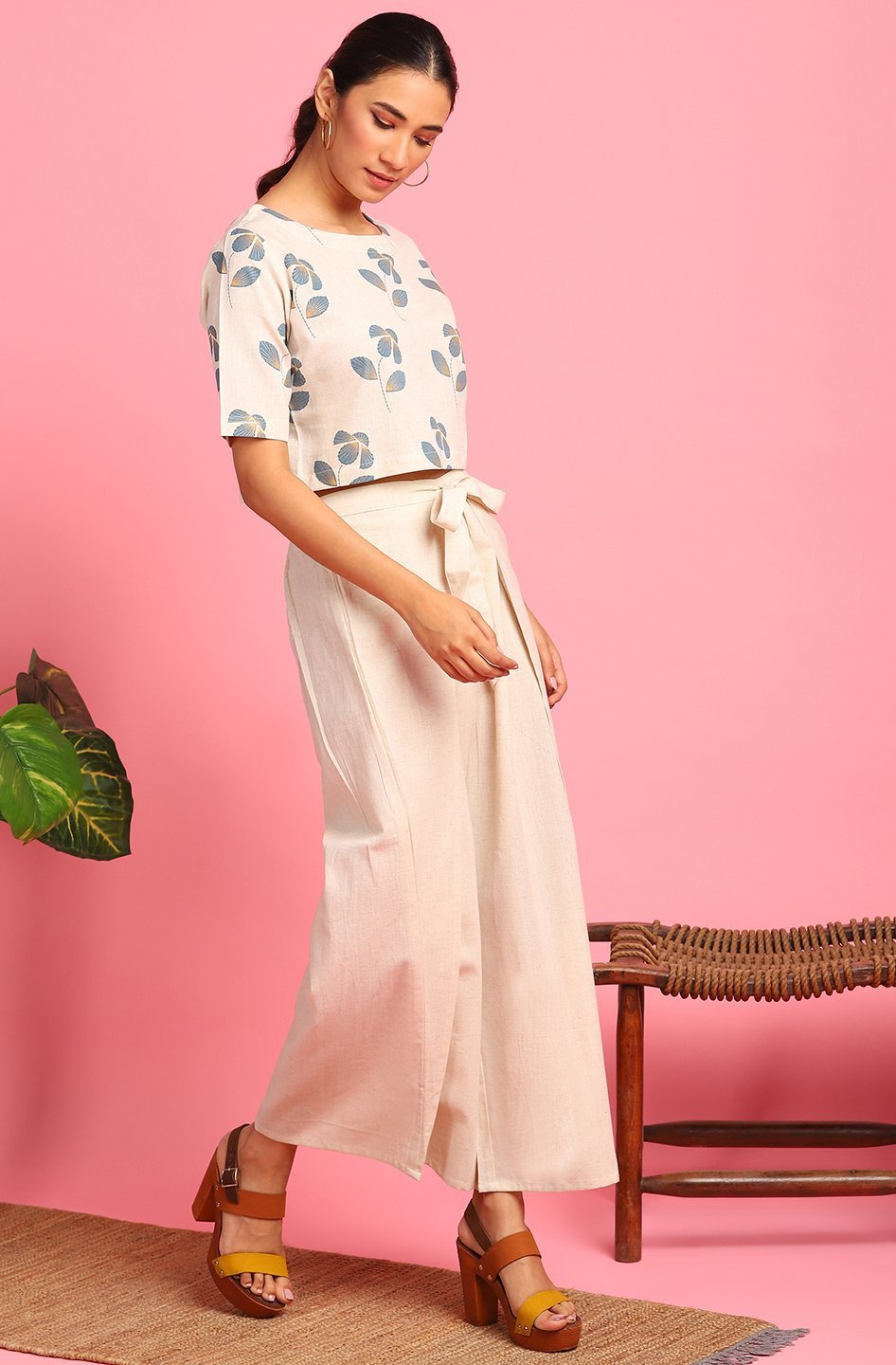 Women's Cream Cotton Flex Crop Top With Palaz