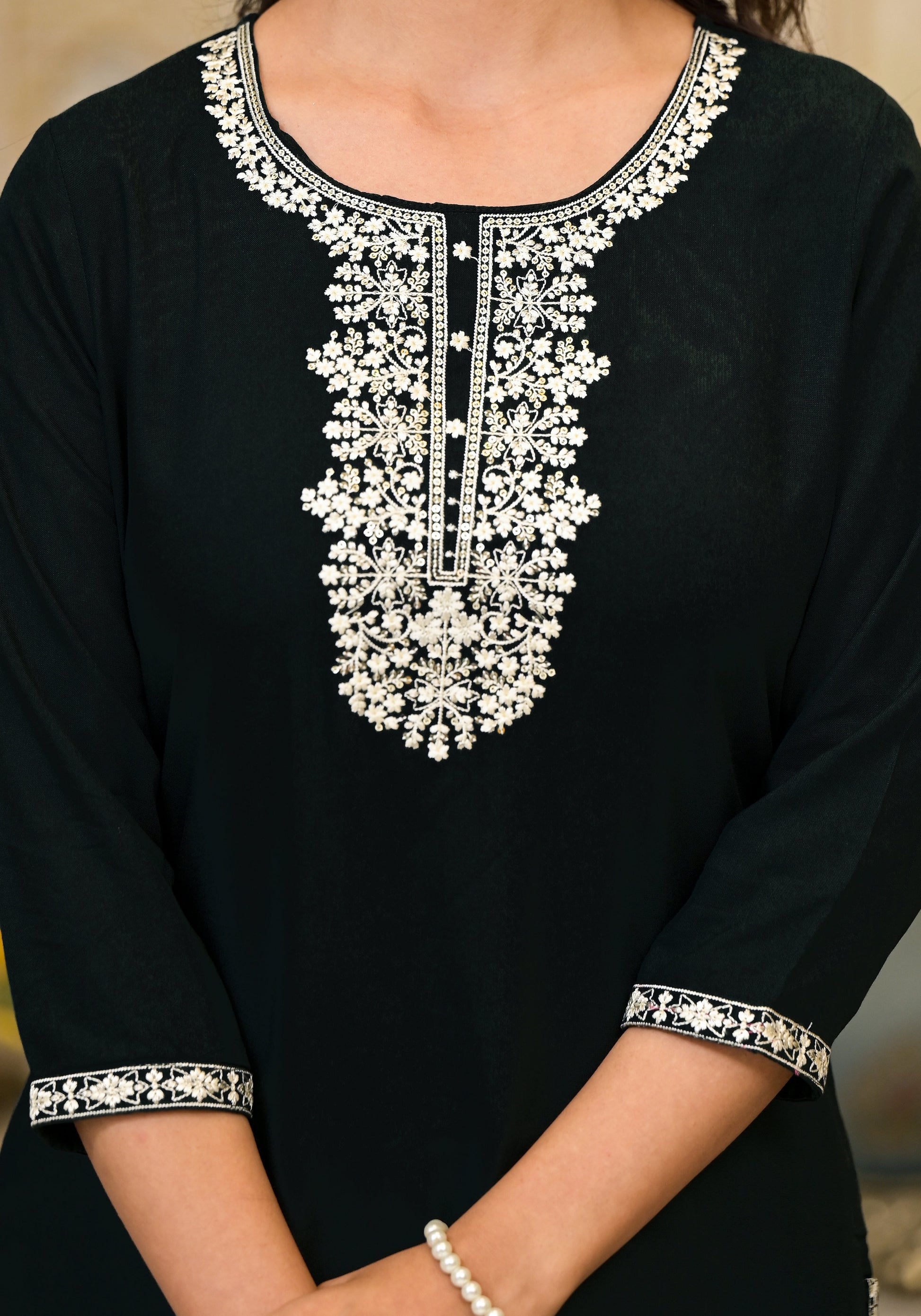 Color_Black
