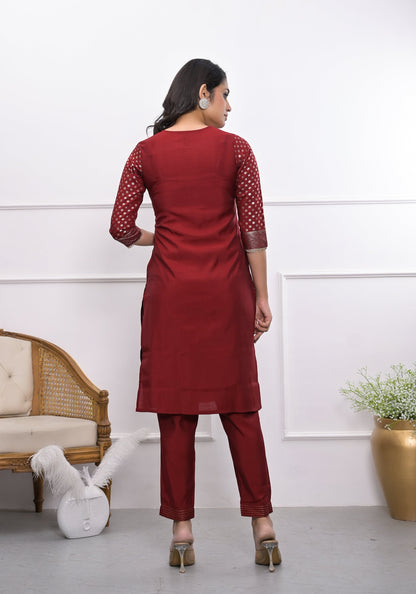 Color_Maroon