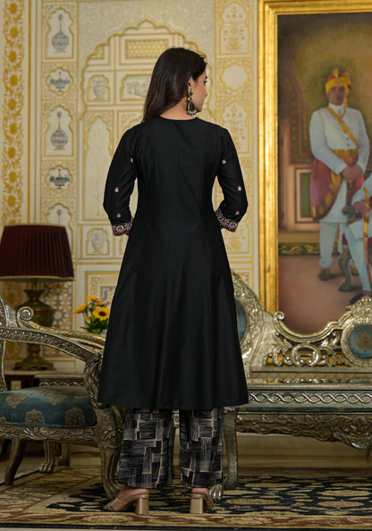 Color_Black