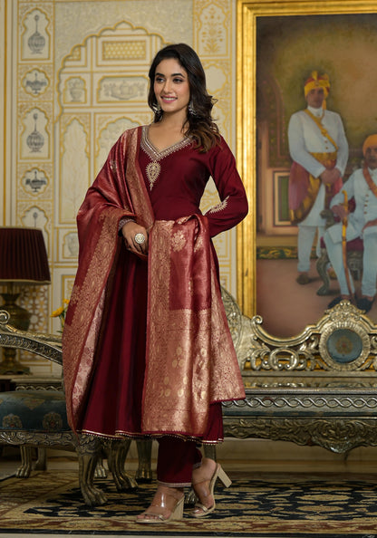 Color_Maroon