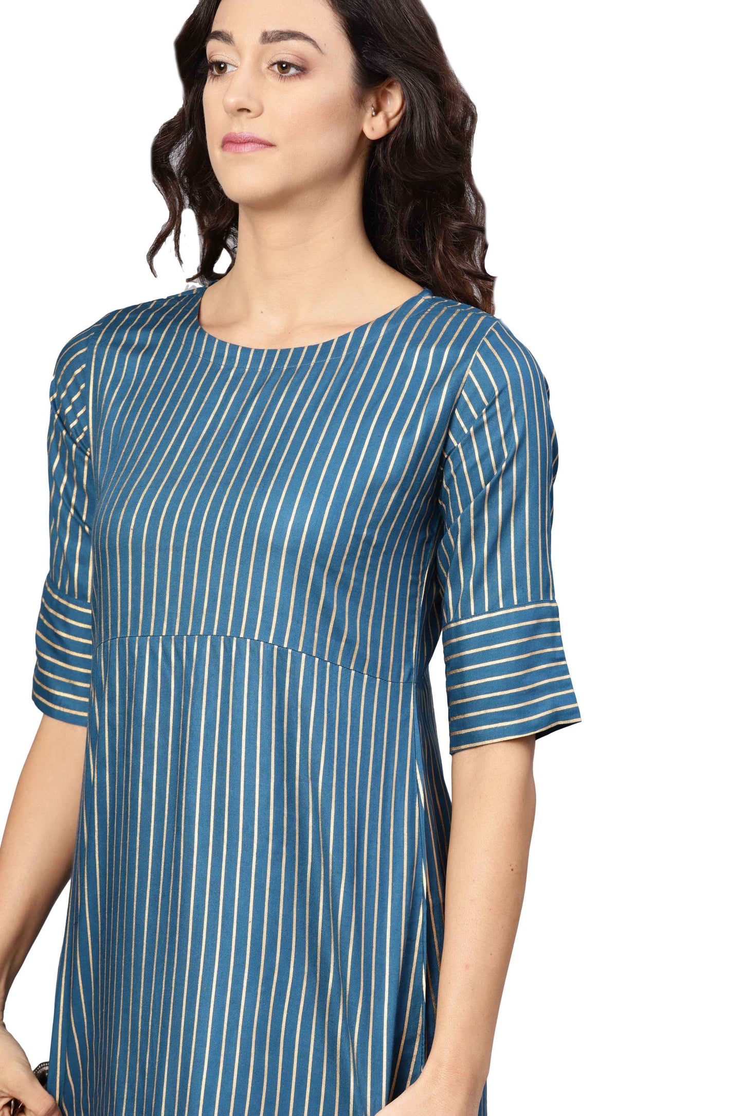 Women's Green Rayon Solid Half Sleeve Round Neck Dress