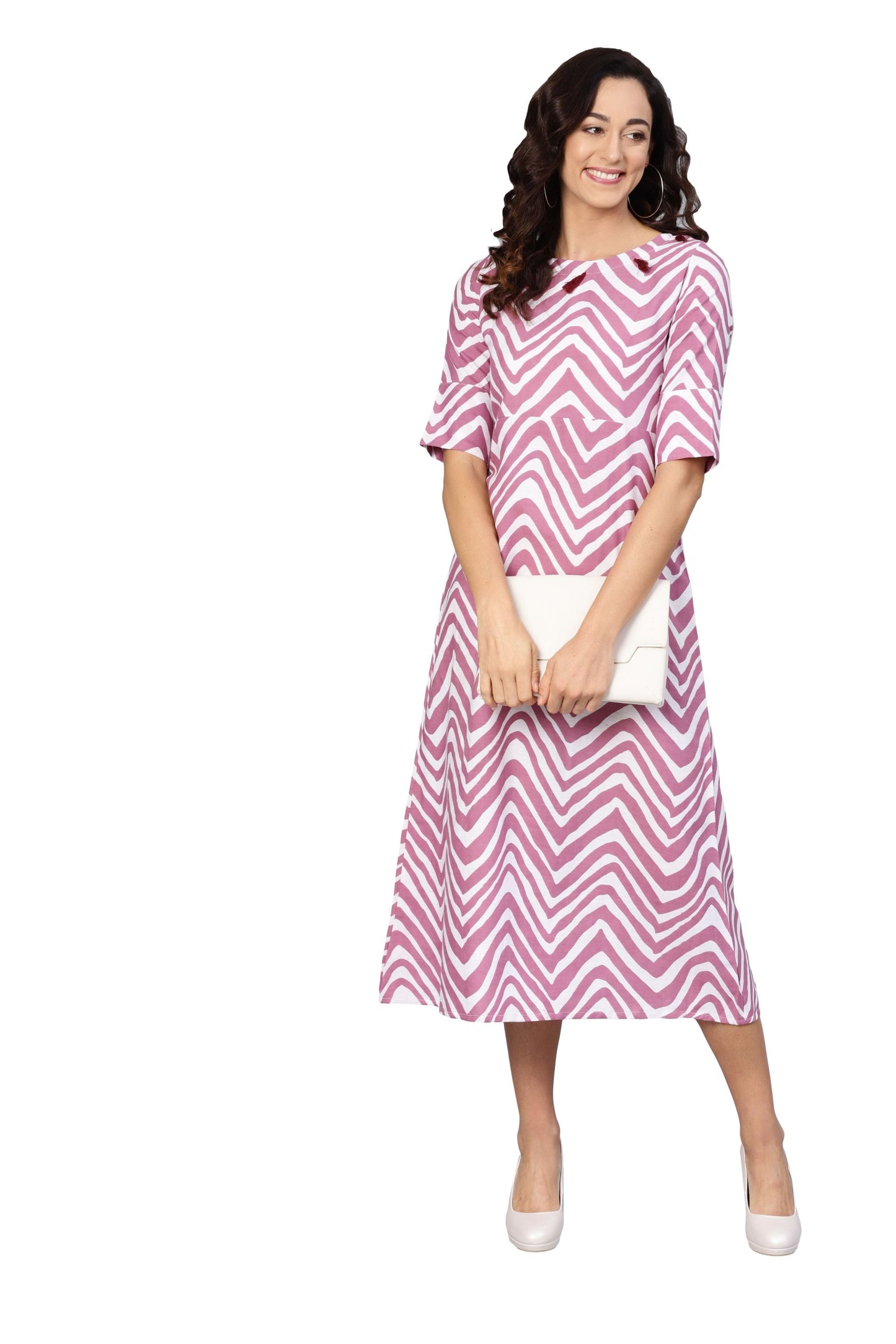 Women's Pink Cotton Solid Half Sleeve Round Neck Dress