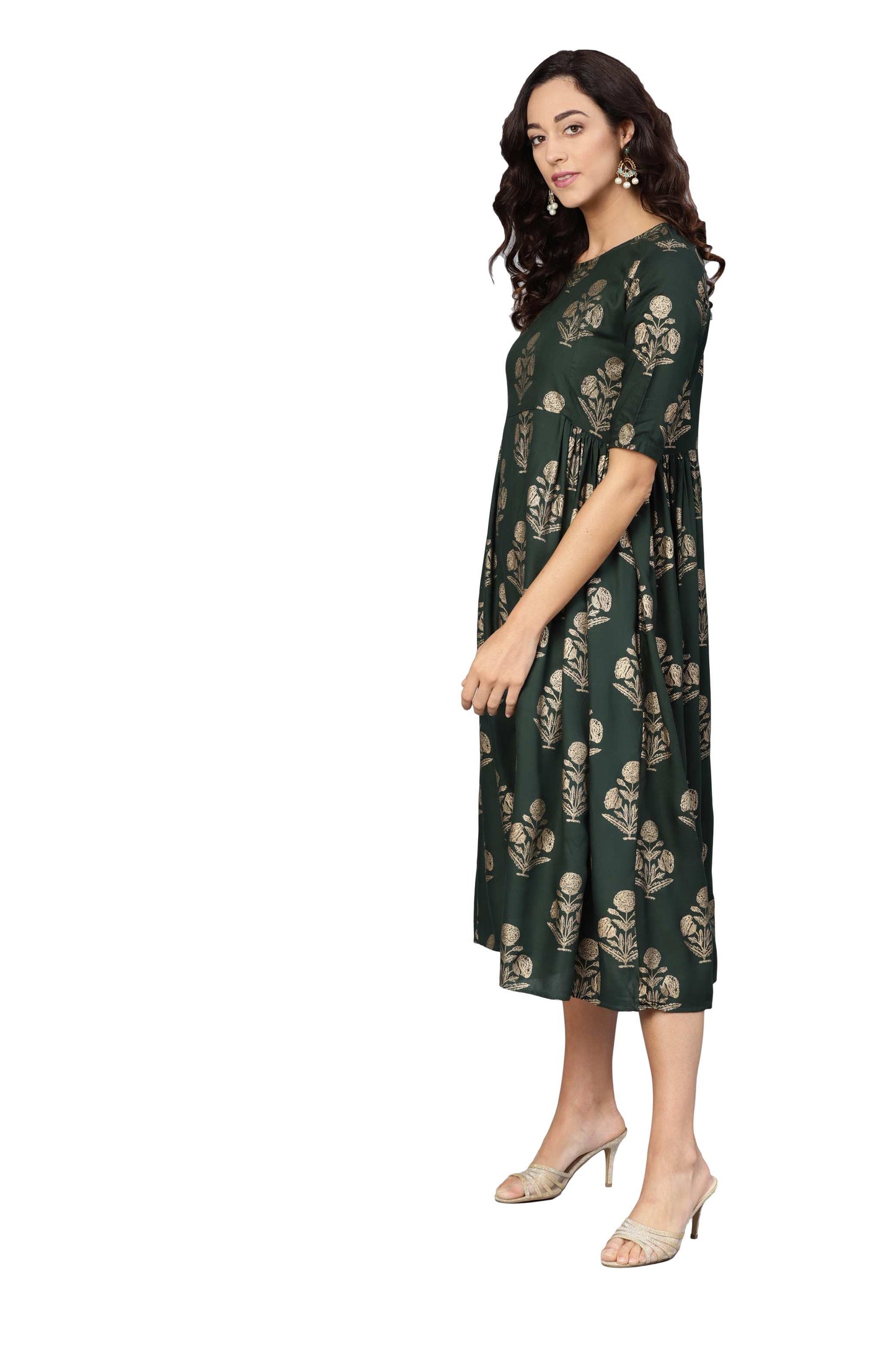 Women's Green Rayon Printed 3/4 Sleeve Round Neck Dress