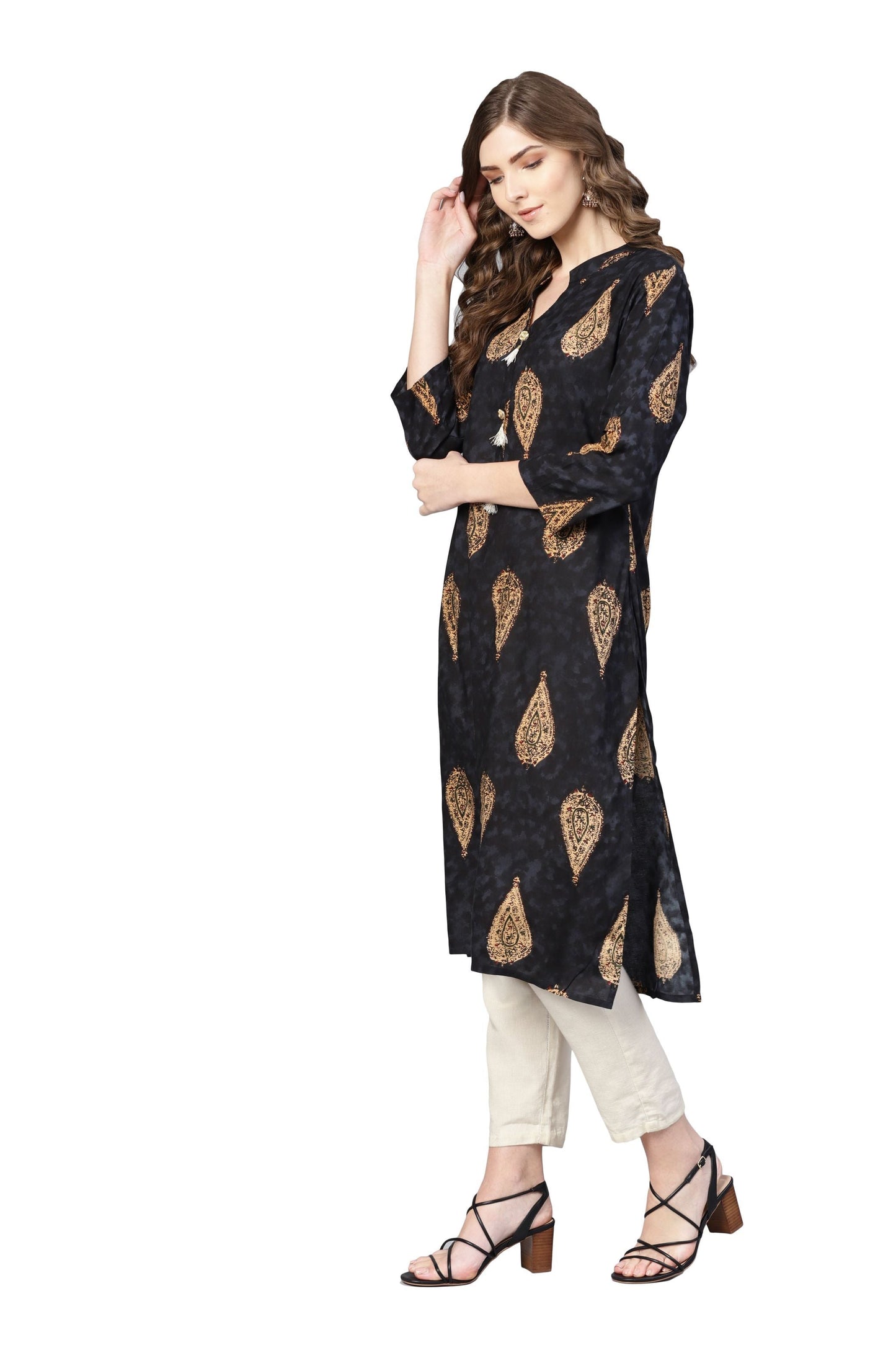Women's Black Rayon Solid 3/4 Sleeve V-Neck Kurta Only