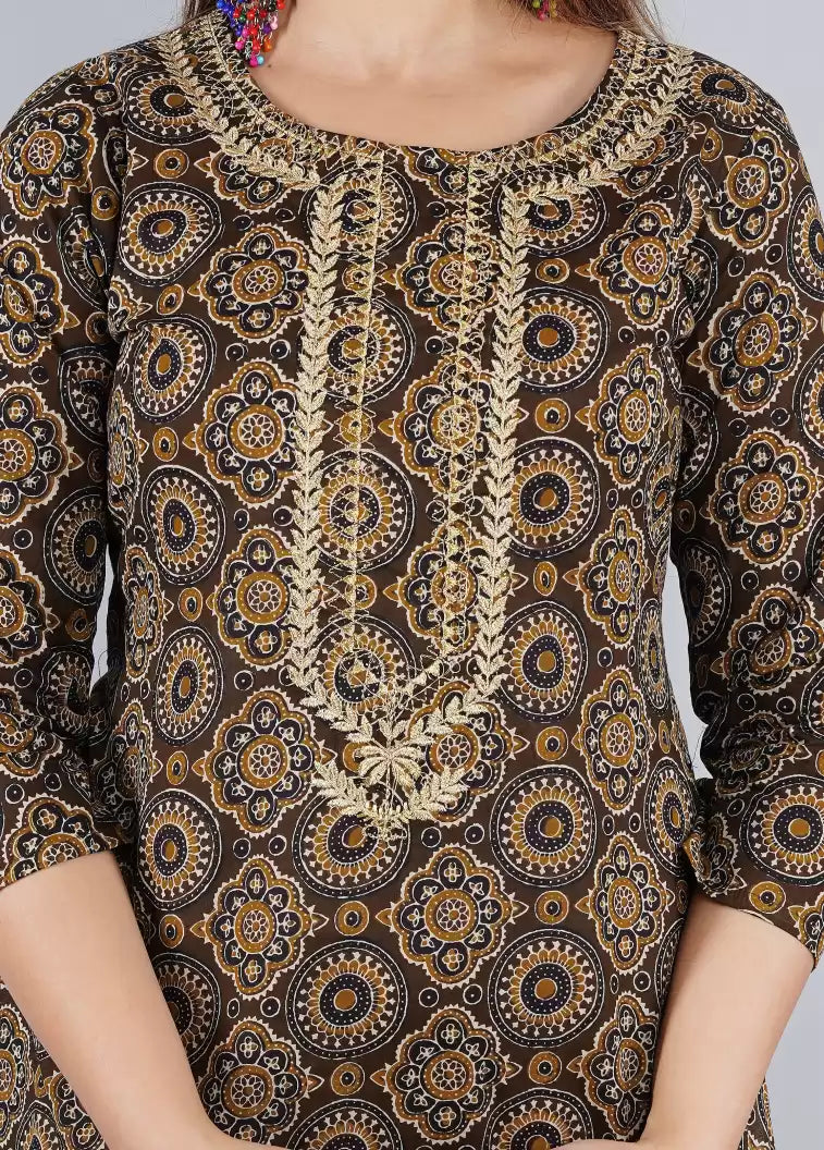 Color_Brown