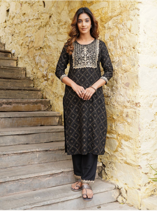 Women's Black Viscose Rayon Kurta Set