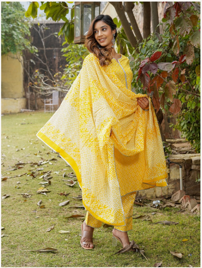 Women's Yellow Cotton Kurta Set