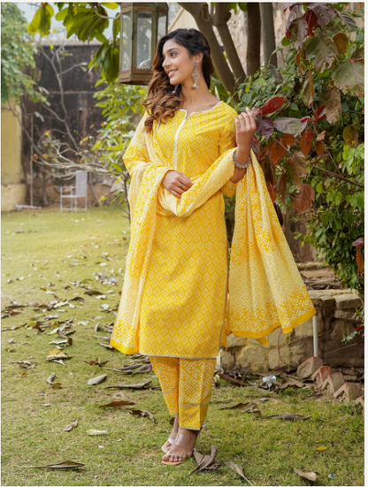 Women's Yellow Cotton Kurta Set