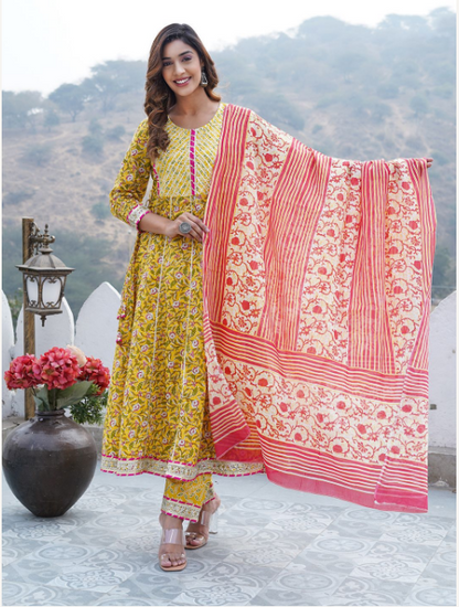 Women's Mustard Cotton Kurta Set