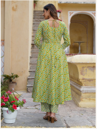 Women's Green Cotton Kurta Set