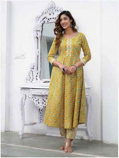 Women's Mustard Cotton Kurta Set