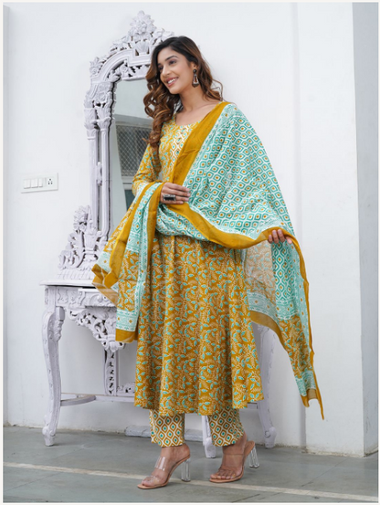 Women's Mustard Cotton Kurta Set