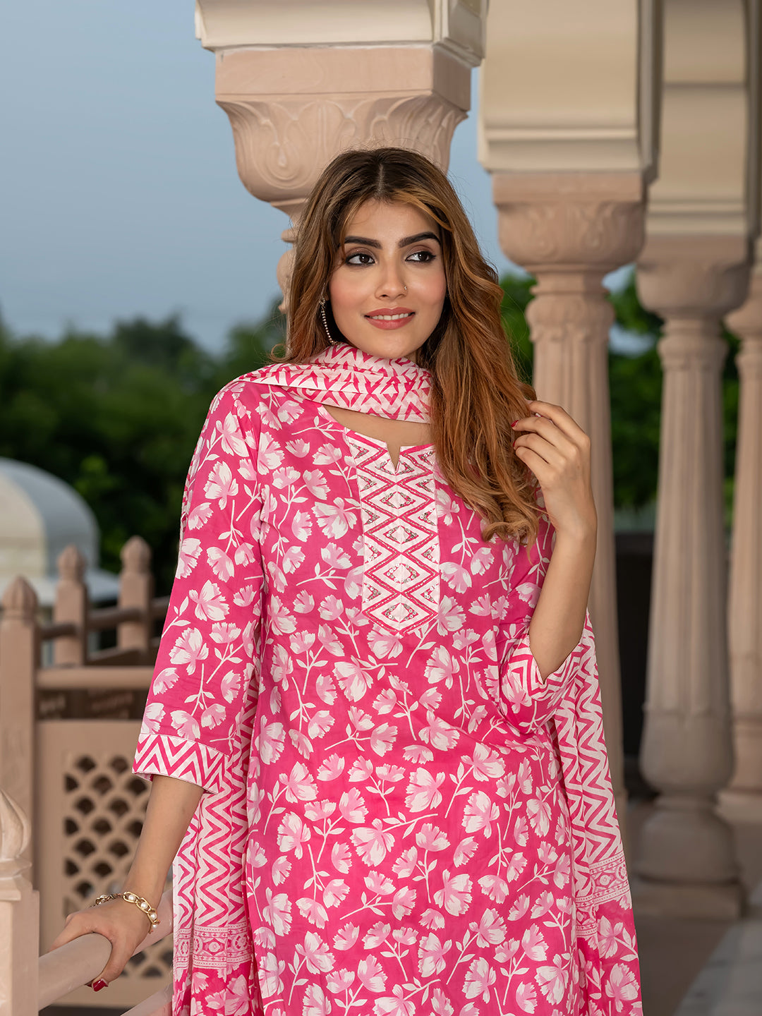 Color_Pink