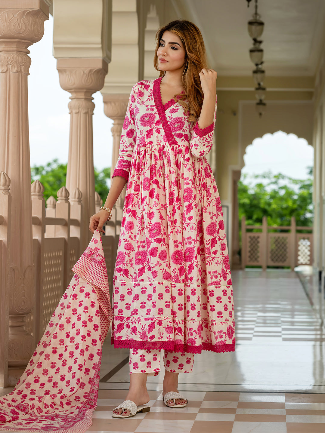 Color_Pink