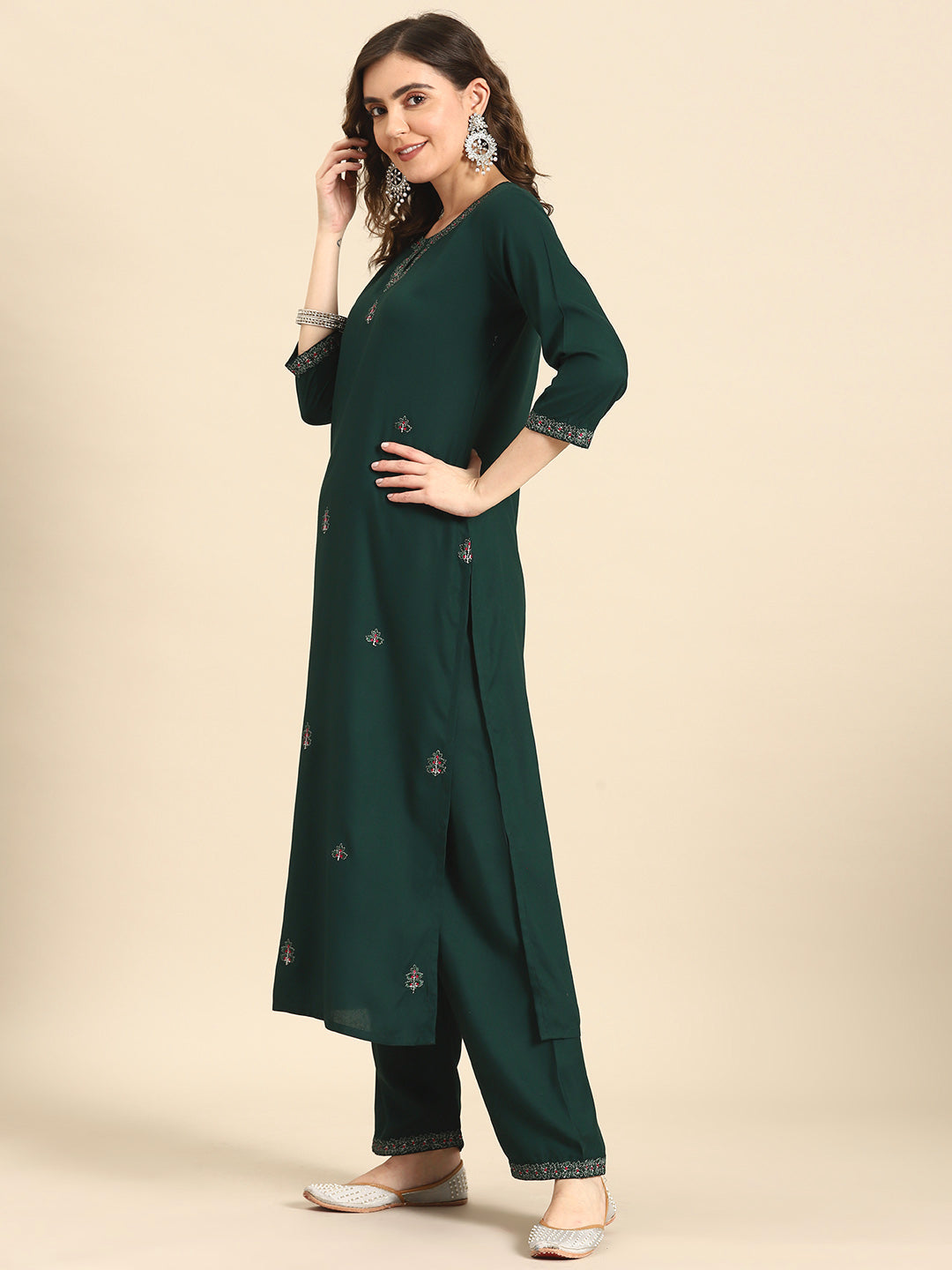 Women's Green Embroidered Straight Kurta With Palazzo And Net Dupatta