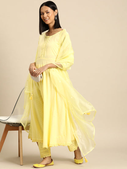 Women's Yellow Lace Detailing Kurta With Trouser And Scalped Dupatta
