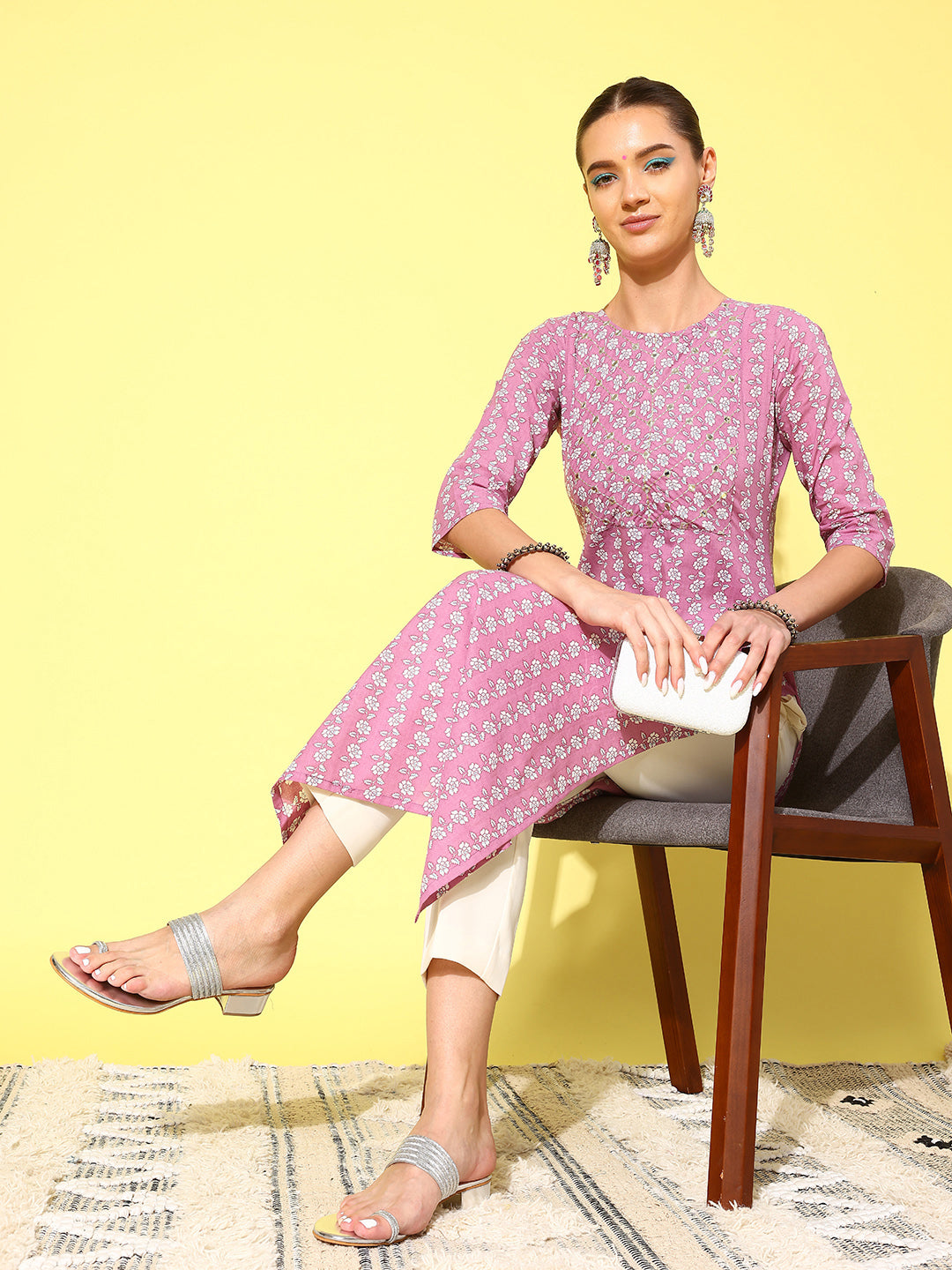 Women's Purple Ethnic Printed Straight Kurta With Three Quarter Sleeves