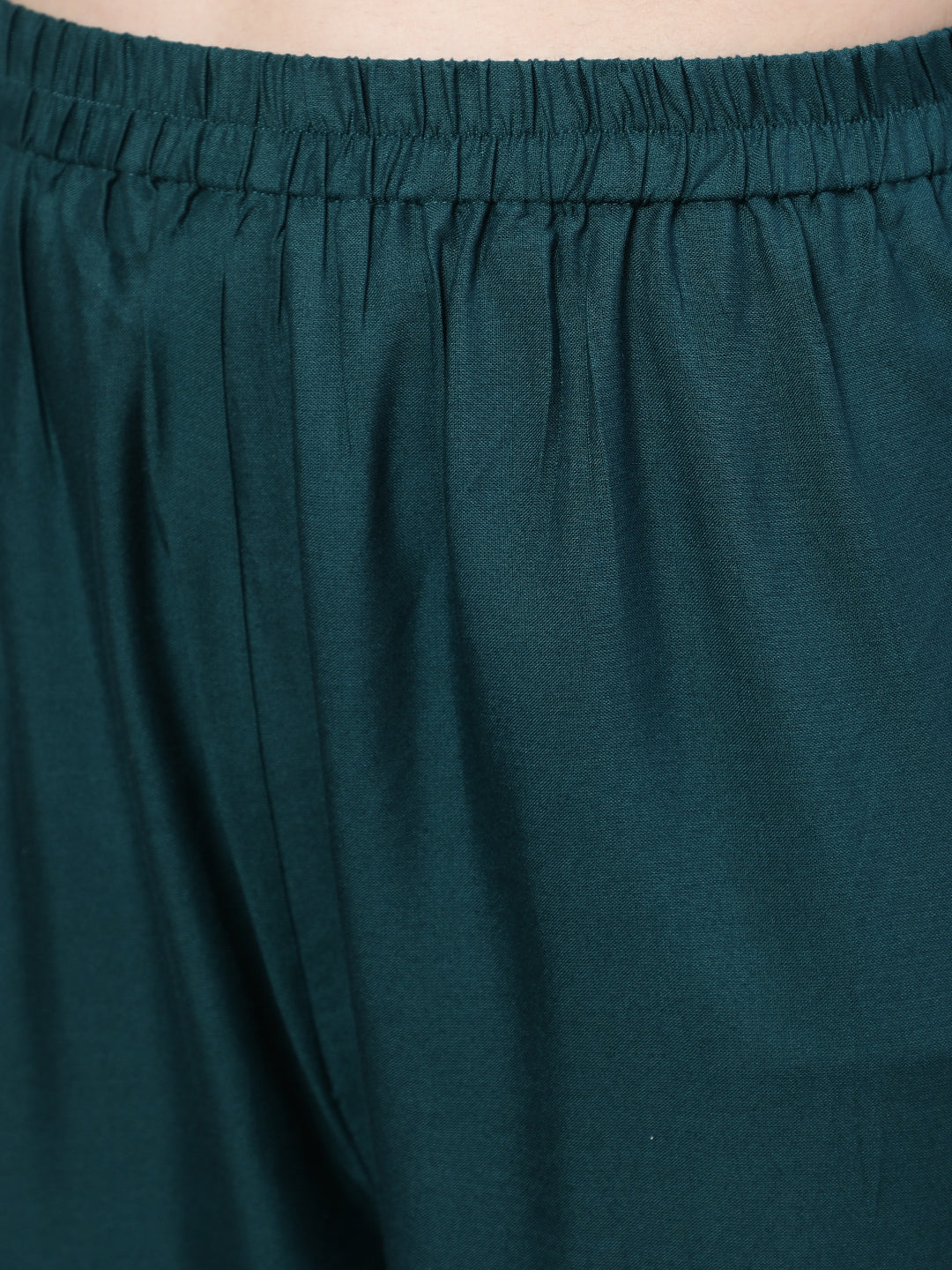 Women's Green Embroidered Straight Kurta With Trouser And Net Dupatta