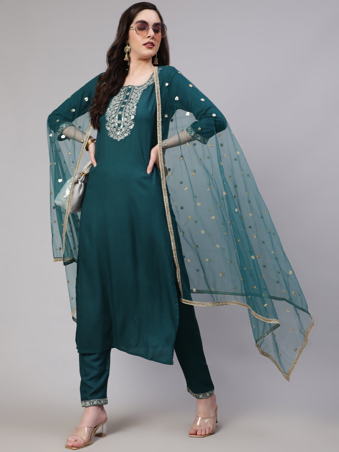 Women's Green Embroidered Straight Kurta With Trouser And Net Dupatta