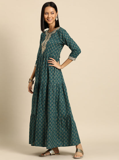 Women's Wome Green Embroidered Flared Dress With Net Dupatta