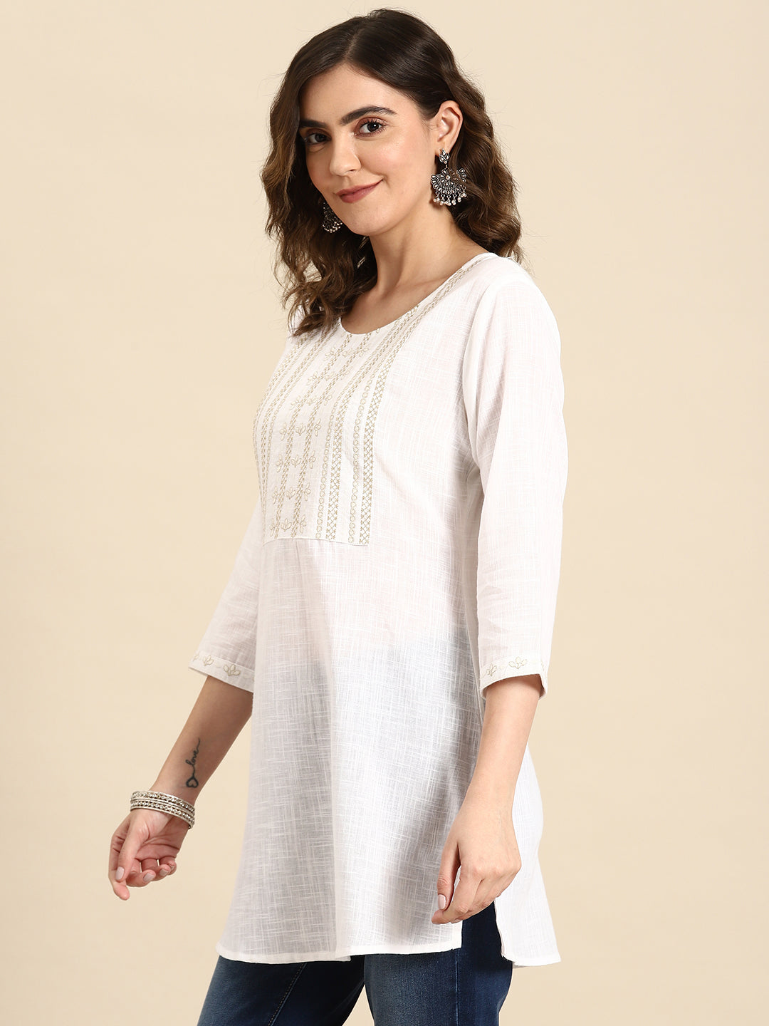 Women's Off-White Embroidered Straight Tunic With Three Quaretr Sleeves