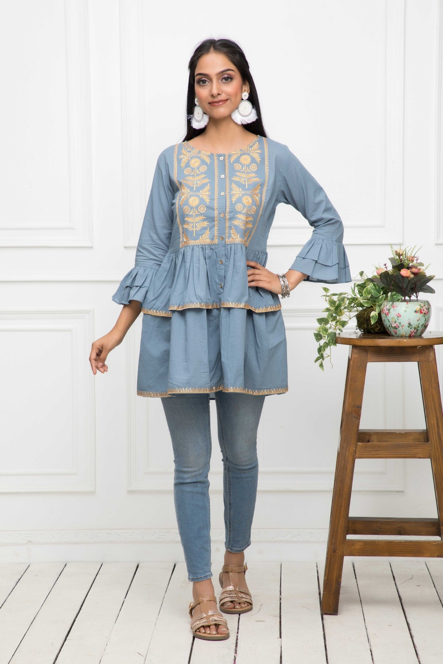 Women's Grey Solid Round Neck Flared Sleeves Cotton Top