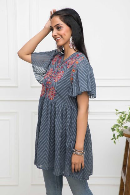 Women's Grey Solid V-Neck Flared Sleeves Synthetic Georgette Top