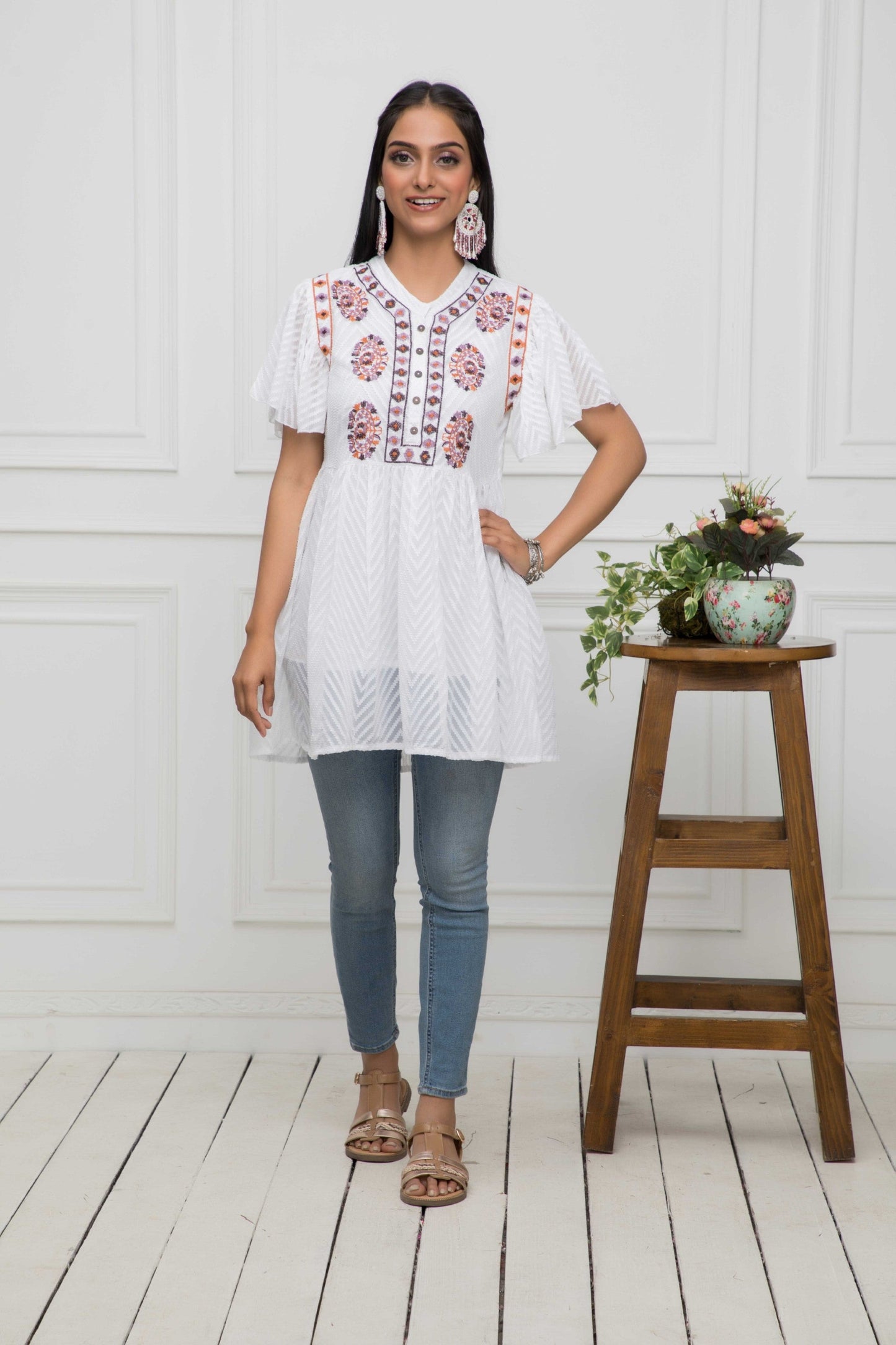 Women's White Solid V-Neck Flared Sleeves Synthetic Georgette Top