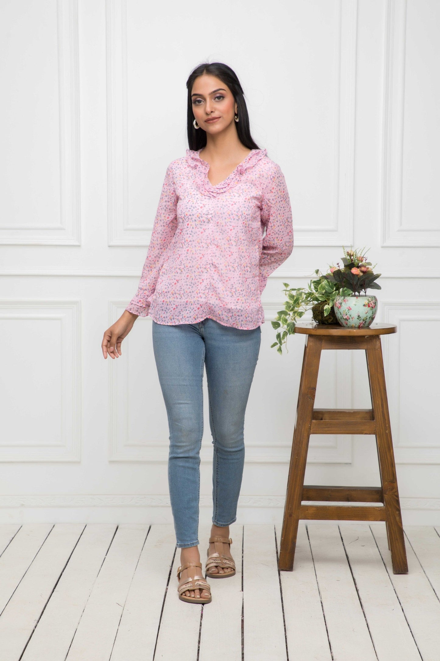 Women's Pink Floral V-Neck Regular Sleeves Synthetic Georgette Top