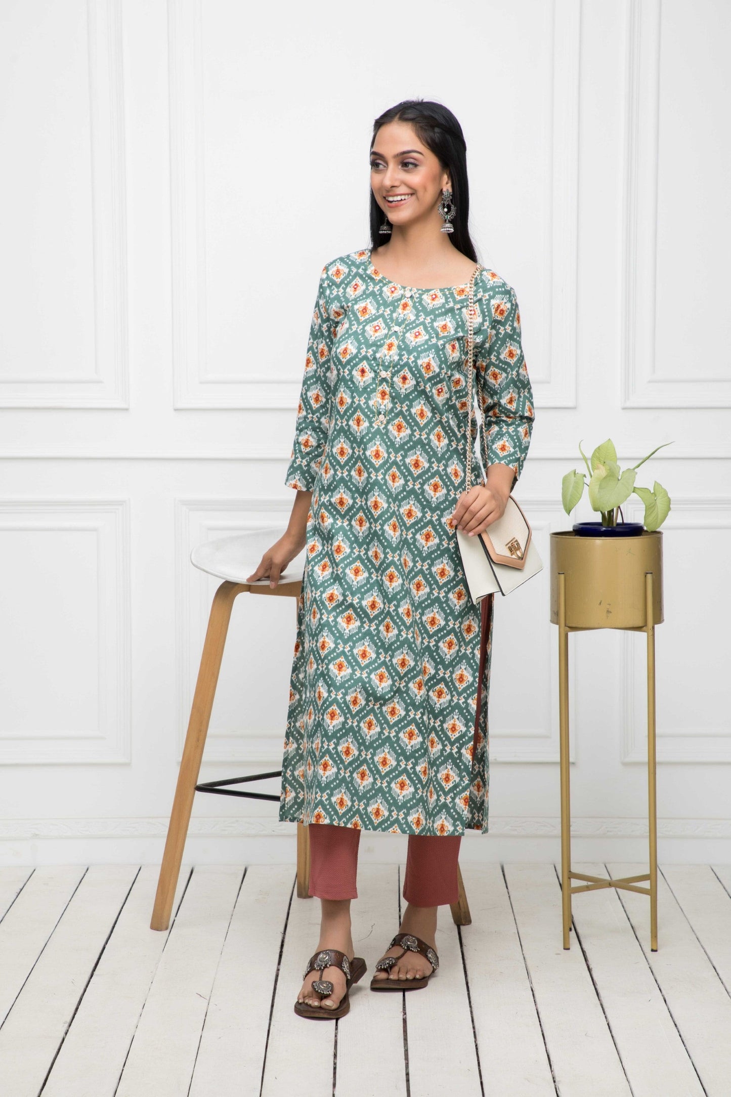 Women's Multi Floral Cotton Straight Round Neck Kurtas
