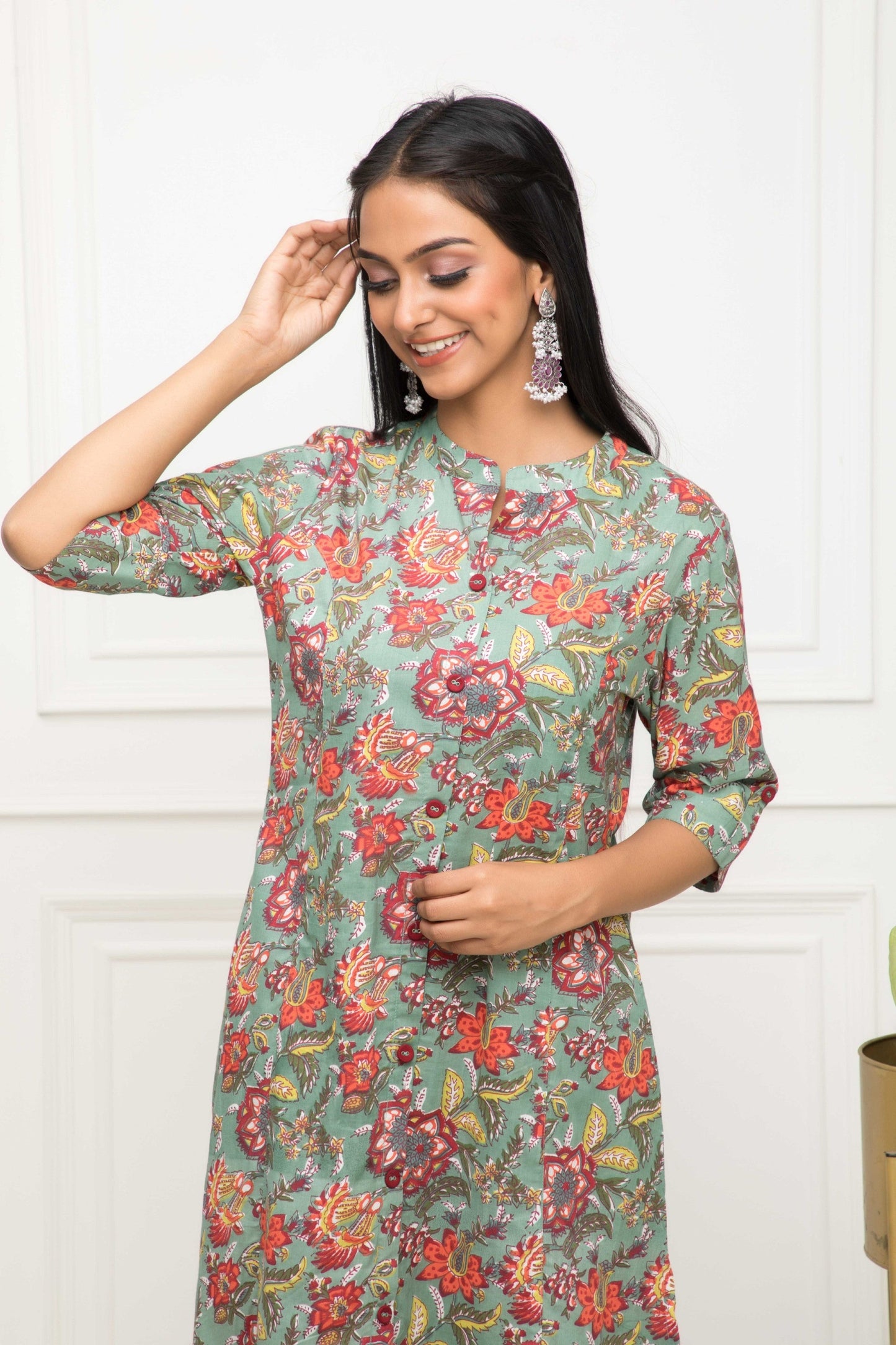 Women's Multi Solid Cotton A-Line Round Neck Kurtas